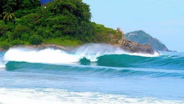 Surfing in San Pancho: A Quick Guide for Experienced and Beginner Surfers Alike