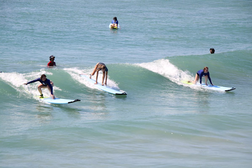Surf lesson at la lancha