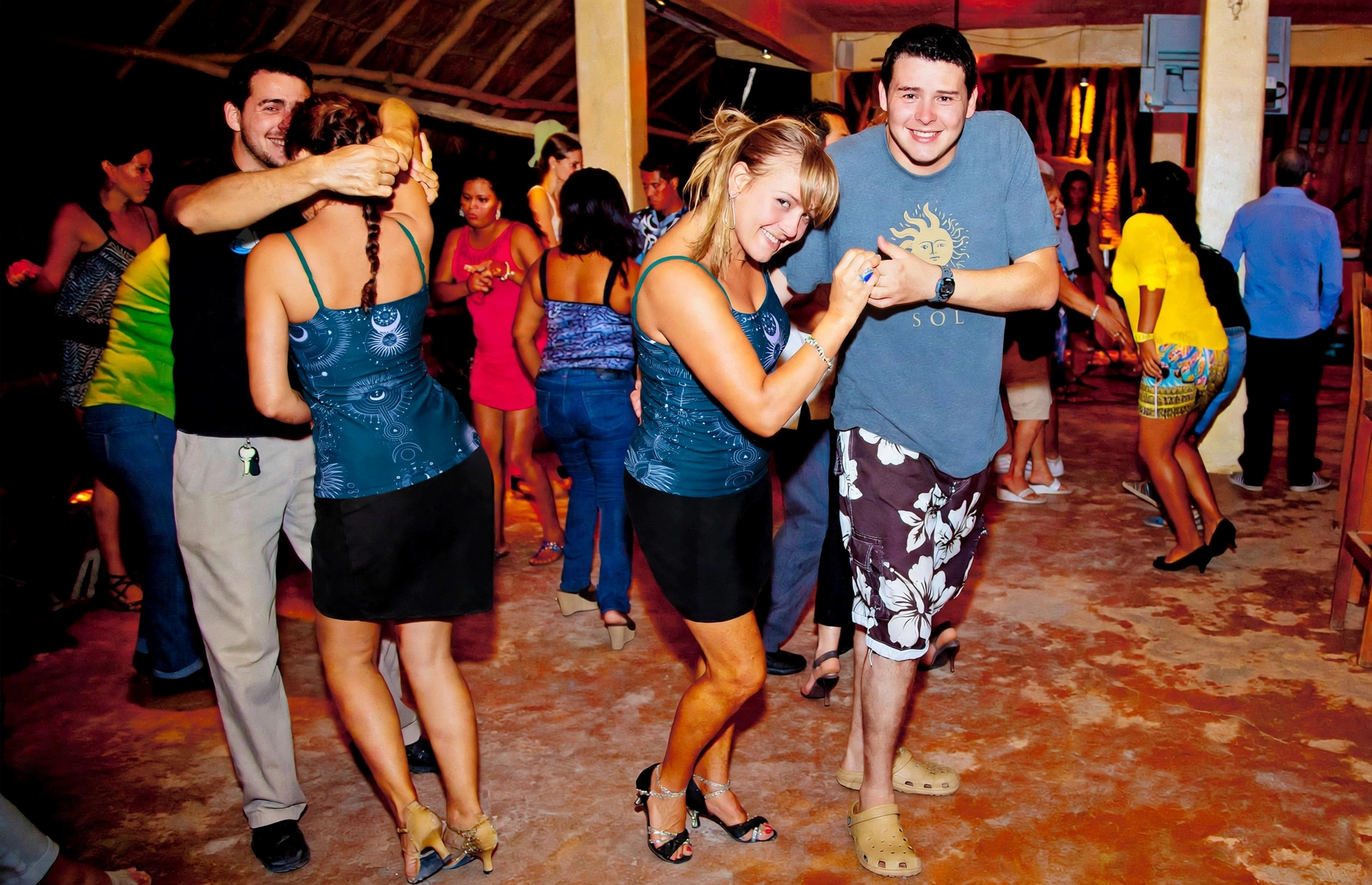 Sayulita nightlife dance scene